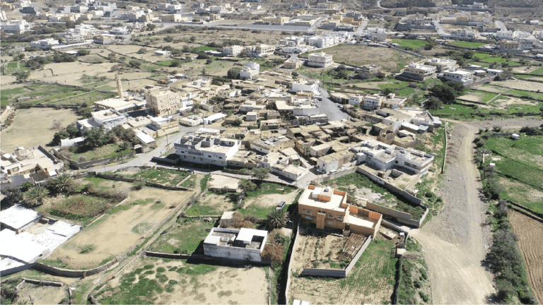 قرية النجاجير