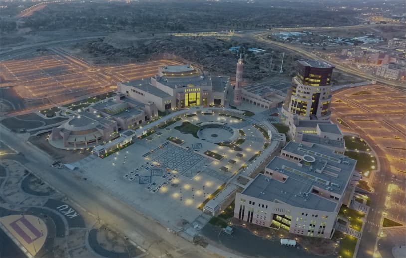 مجتمع عسير الطموح