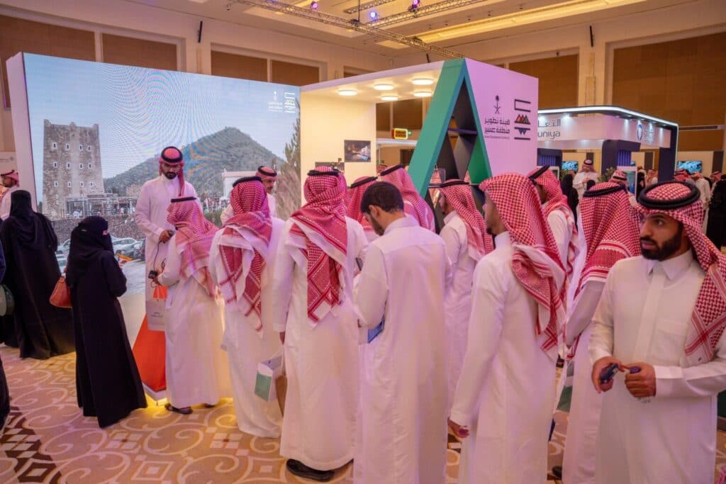 Al-Manea also highlighted the pivotal role played by institutional culture in de